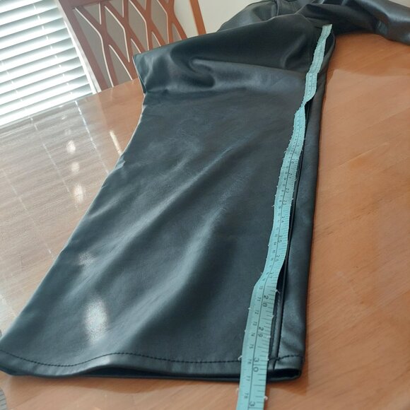 Old Navy Hise Rise OG Faux Leather Pants in Black Plus Size 24 - Picture 12 of 12